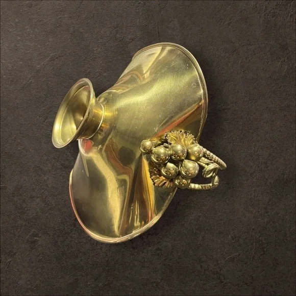 Vintage Solid Brass Basket With Handle Made In Italy With Leaf And Grape Design - Picture 6 of 9